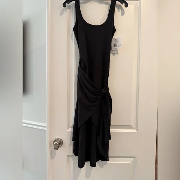 NWT Beyond Yoga tie waist midi dress. - Picture 3 of 7